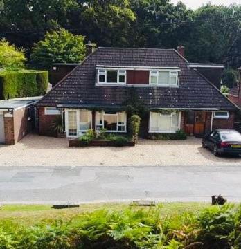 Abacus Bed And Breakfast, Blackwater, Hampshire Camberley Extérieur photo