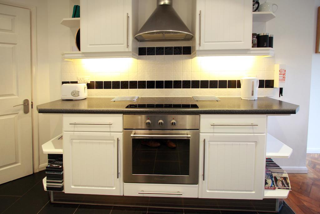 Abacus Bed And Breakfast, Blackwater, Hampshire Camberley Extérieur photo