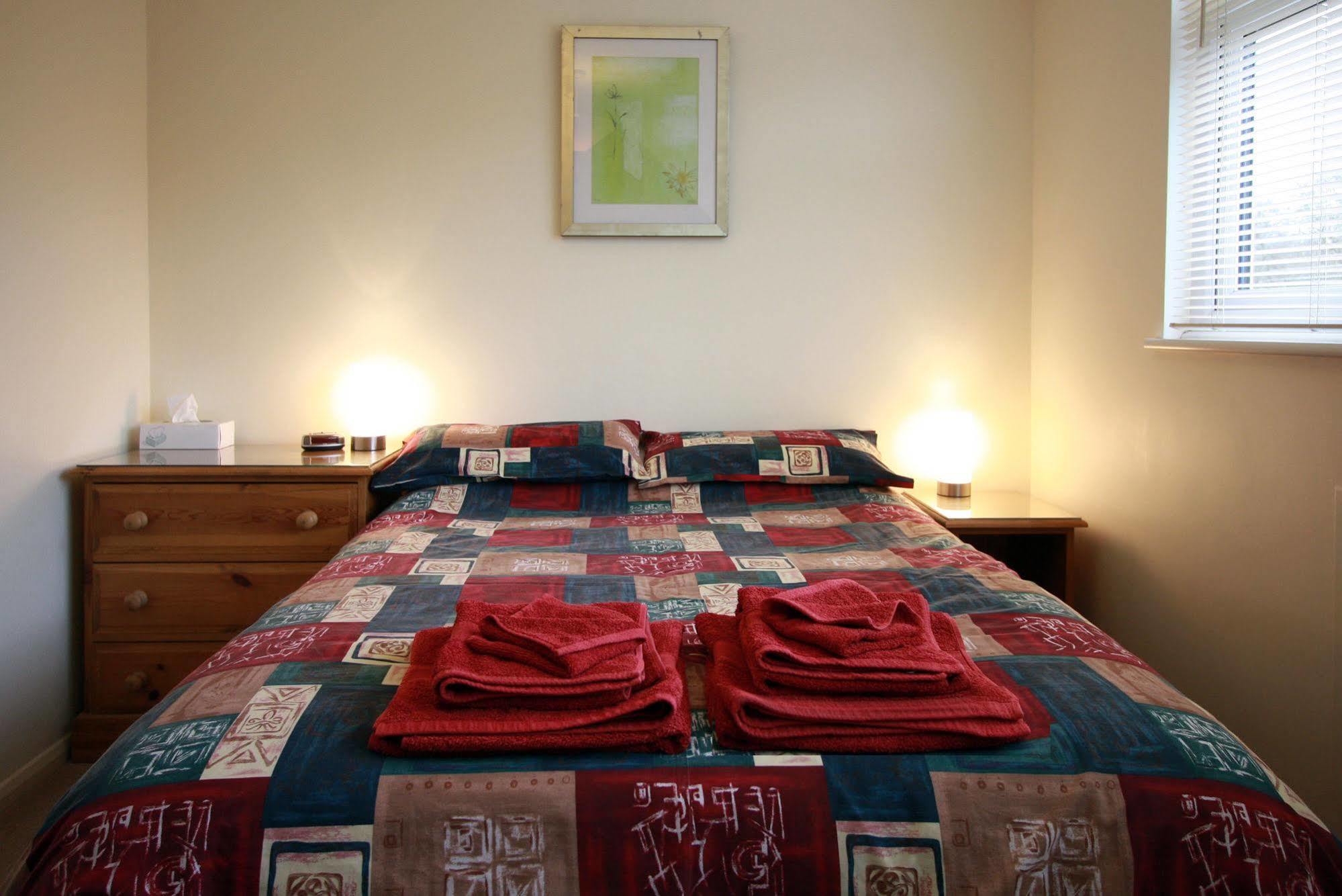 Abacus Bed And Breakfast, Blackwater, Hampshire Camberley Extérieur photo